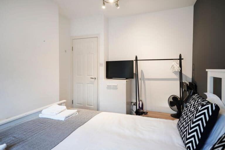 New Soho Loft - Apt 3 By Indigo Flats Лондон Екстериор снимка
